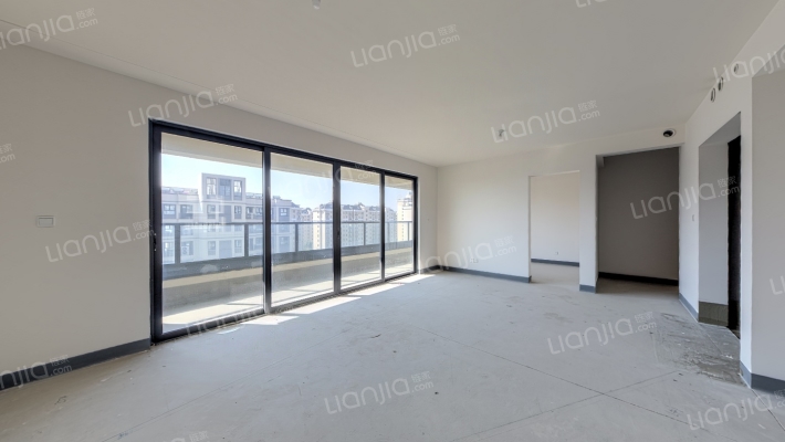 依云兰庭二手房实景图