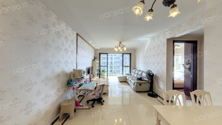 越秀可逸阳光二手房实景图