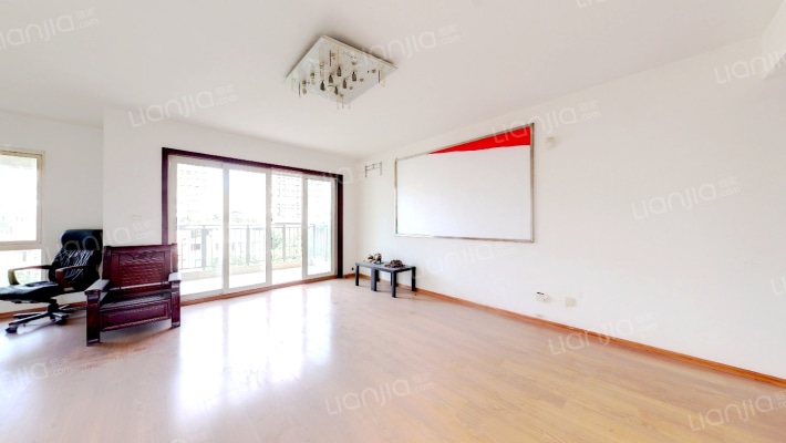 万科魅力之城三期二手房实景图