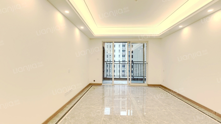 金地滨河风华二手房实景图