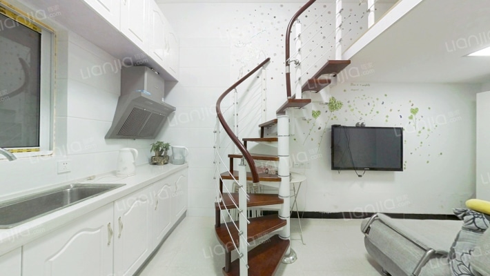 迈皋桥街184号二手房实景图