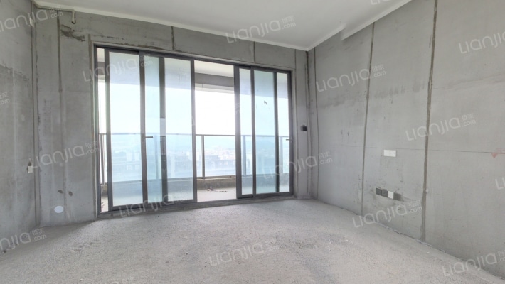 卓越晴熙云翠二手房实景图