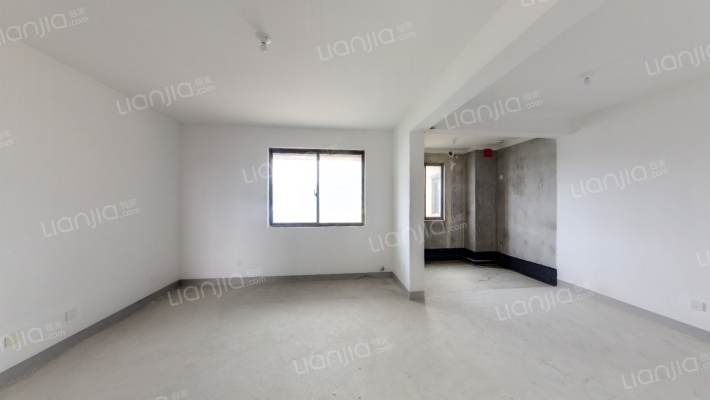 西郊佳苑二手房实景图