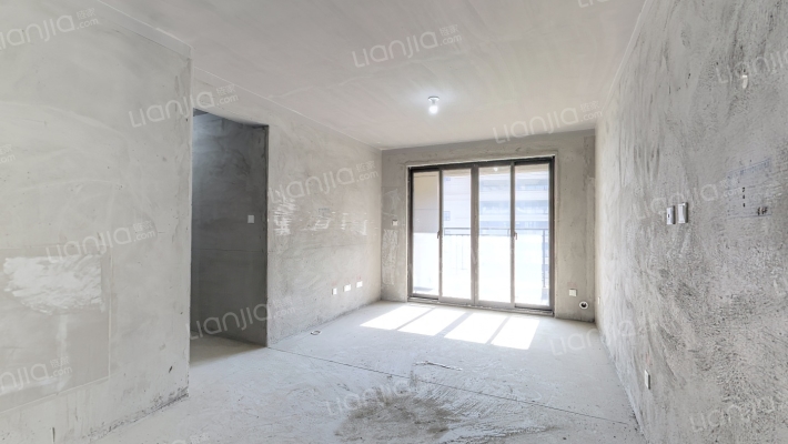 中交荣域D区二手房实景图