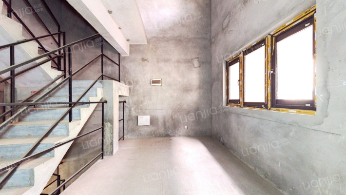 北京城建云熙台东区二手房实景图