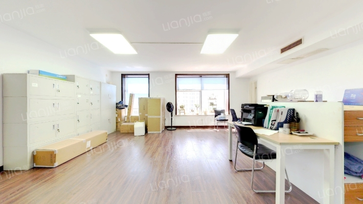 国润商务大厦二手房实景图