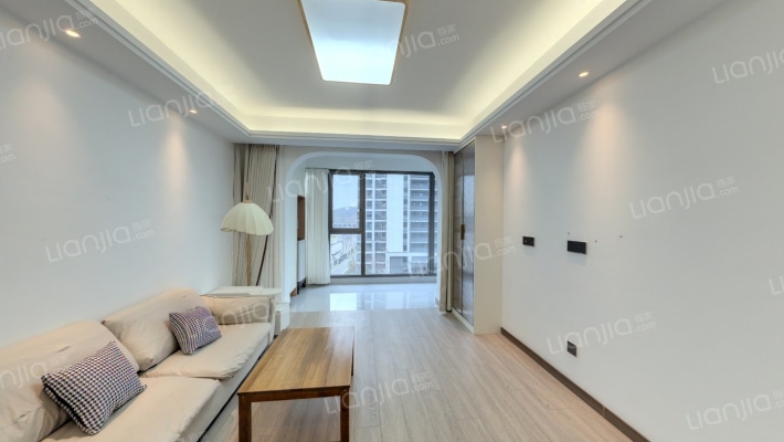 世茂璀璨睿湾二手房实景图