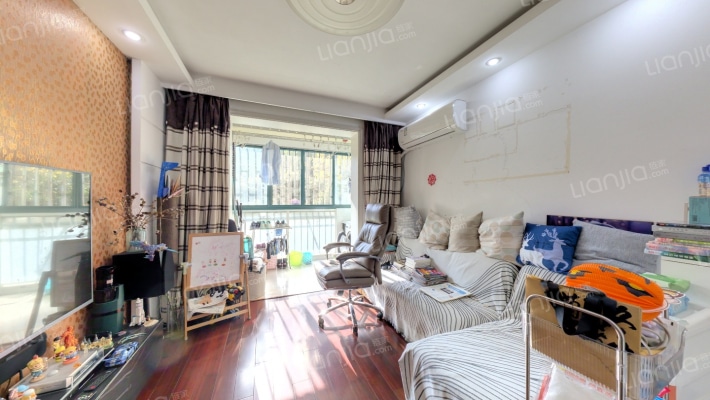 水岸金桥苑二手房实景图