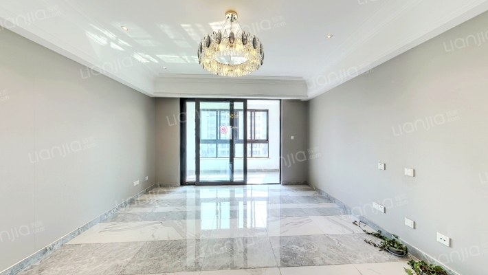 保利天悦二手房实景图