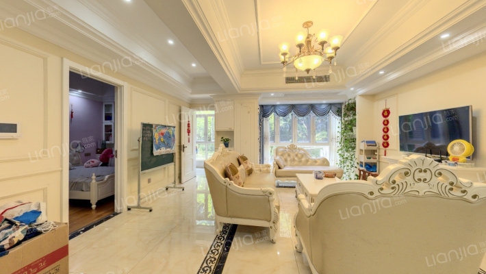 联泰棕榈庄园二手房实景图