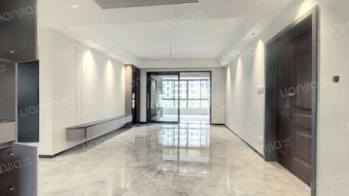 中建人居山水颐墅二手房实景图