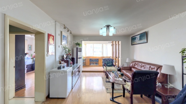 五星公寓二手房实景图