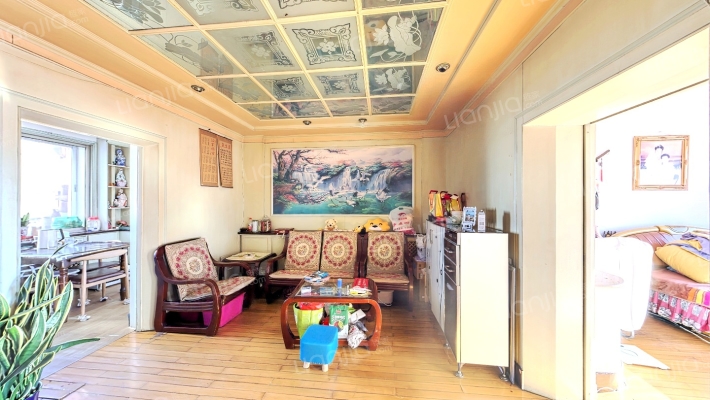 银河洗浴散盘二手房实景图