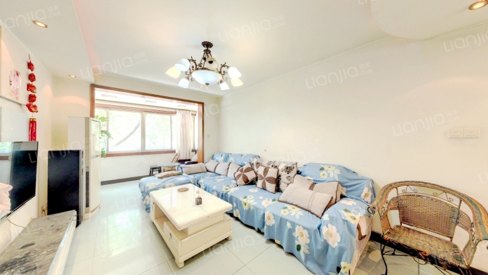 金鹏街175号院二手房实景图