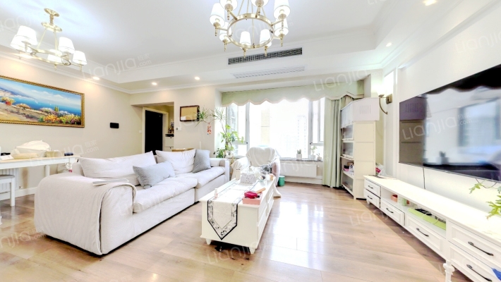 保利锦湖林语南区二手房实景图