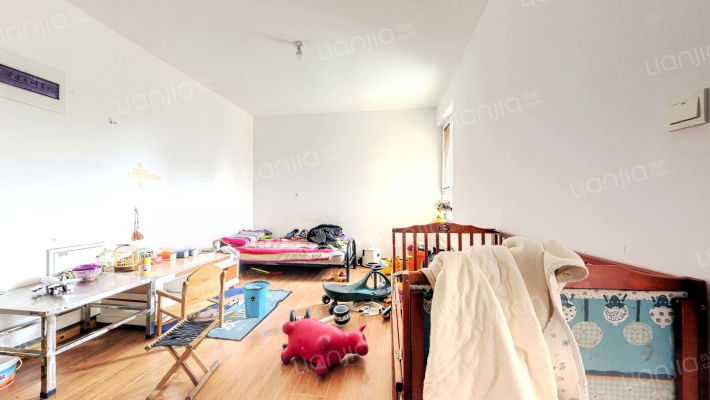 腊山南苑一区二手房实景图