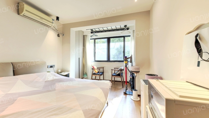 万春小区二手房实景图