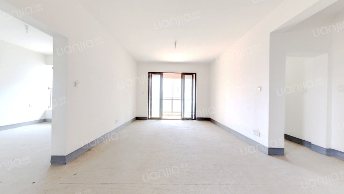 长嘉汇一期二手房实景图