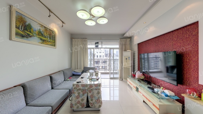 保利香槟花园B区二手房实景图