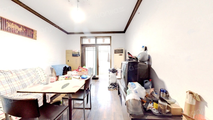 航海教工小区二手房实景图