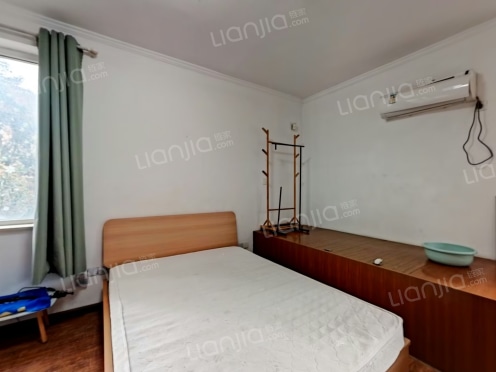 合租·大华南湖公园世家二期 3居室 南卧