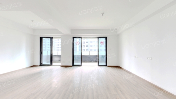 保利月映庭二手房实景图