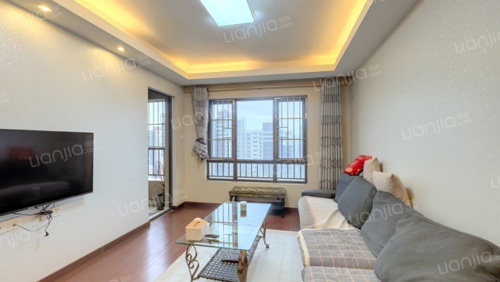 万科金域华庭三期二手房实景图