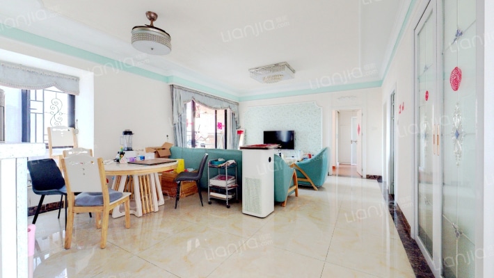 金碧蓝湾一期二手房实景图