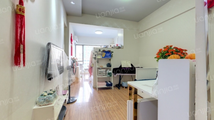 西锦国际一期二手房实景图