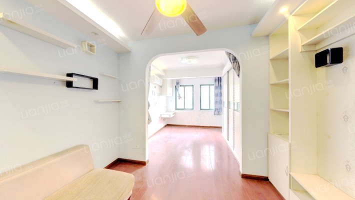 西区公寓二手房实景图