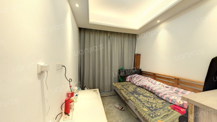 路劲银城澜仕里二手房实景图