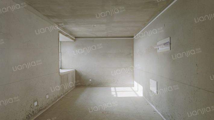 瑞峰嘉苑二手房实景图