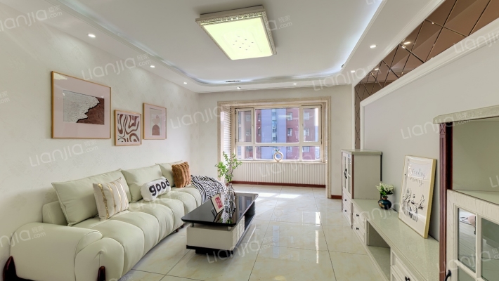 泊林小镇二手房实景图