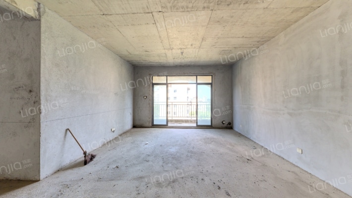 堤亚纳湾洋房区二手房实景图