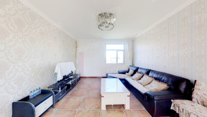 仁爱团泊湖逸湖岸南园二手房实景图