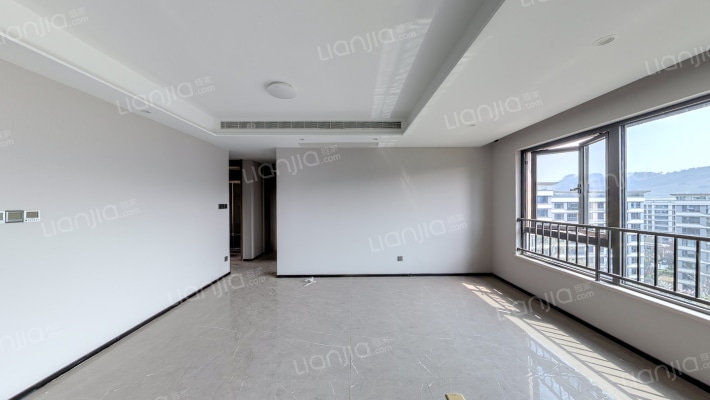 龙湖云瑶玉陛玉山一组团二手房实景图