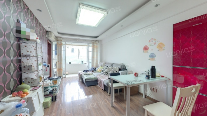 先锋青年公寓二手房实景图