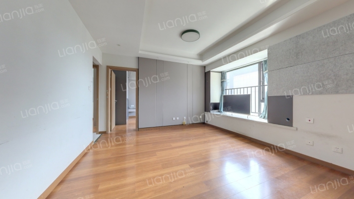 人居万新峰荟二手房实景图