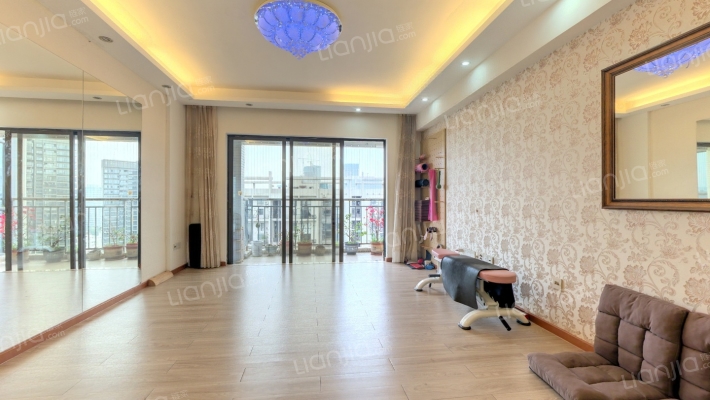 第一国际二手房实景图