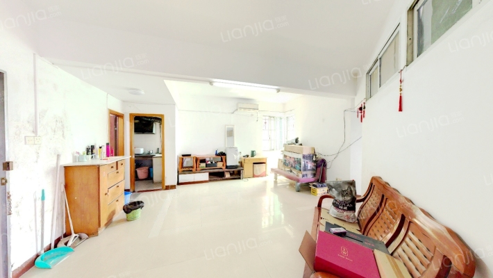 塞坝路二手房实景图