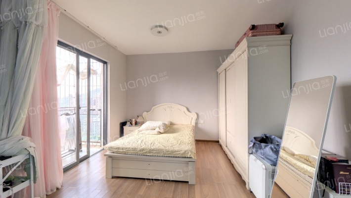 绿苑商城二手房实景图