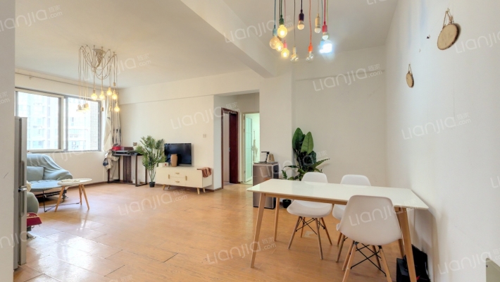 清江雅居二手房实景图