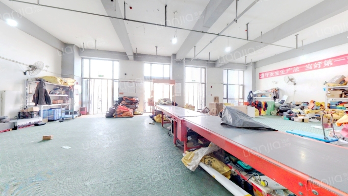 众美凤凰绿都四期二手房实景图