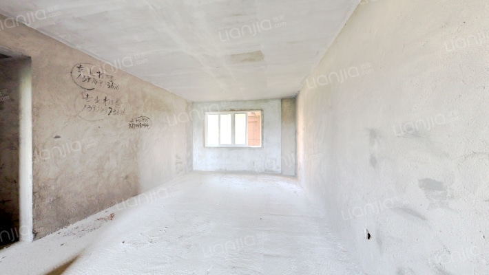 龙华山庄二手房实景图