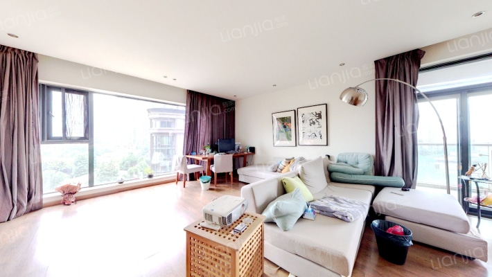 首座二手房实景图