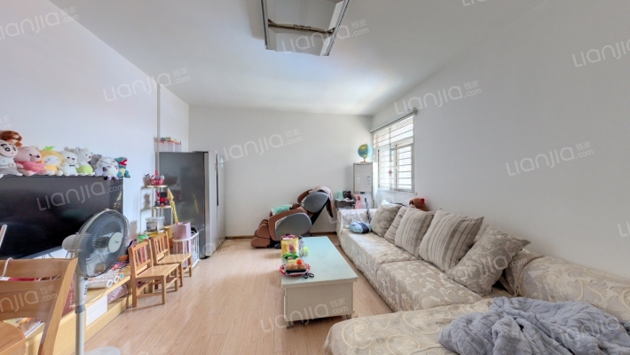 建颐小区二手房实景图