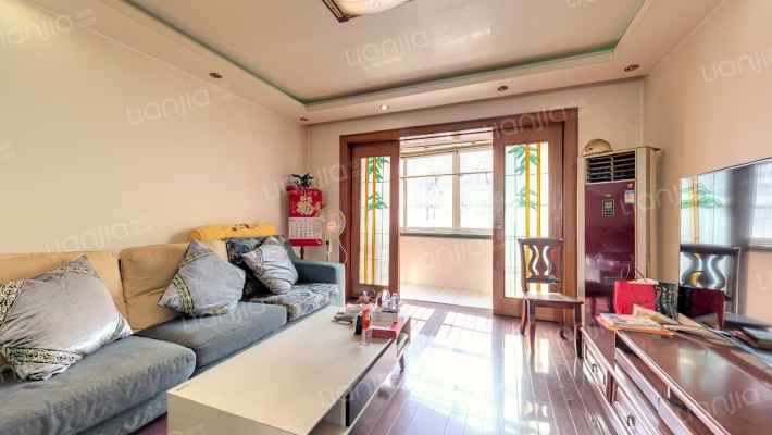 花山名苑二手房实景图