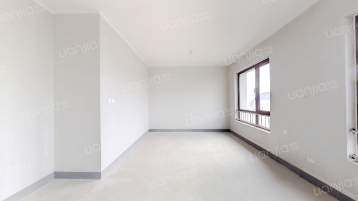 颂景苑二手房实景图