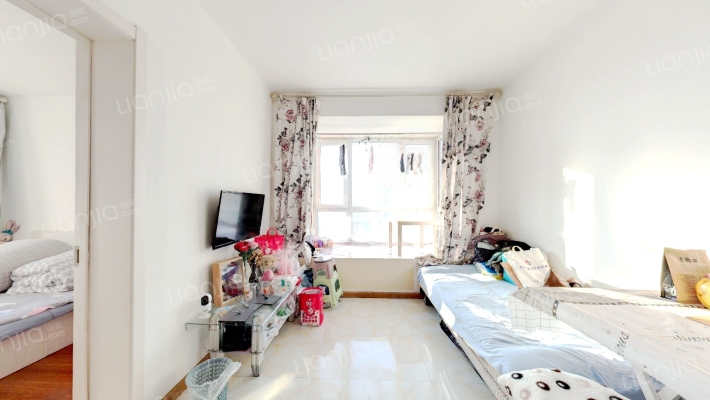 香槟新坐标二手房实景图