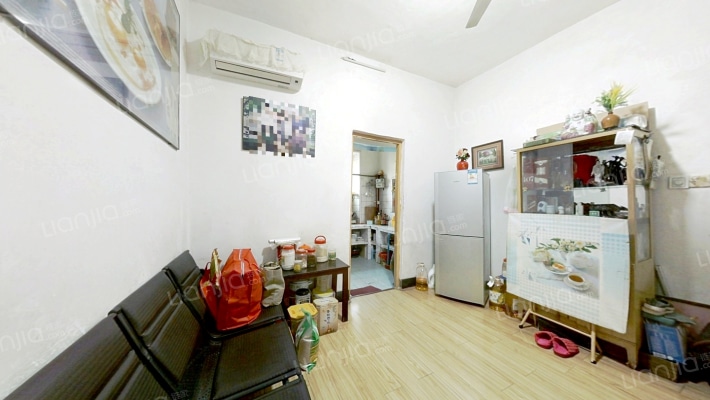 南搪宿舍二手房实景图